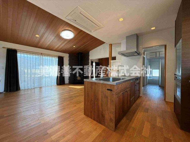 ５６１８０　美濃加茂市加茂野町稲辺中古戸建てのキッチン