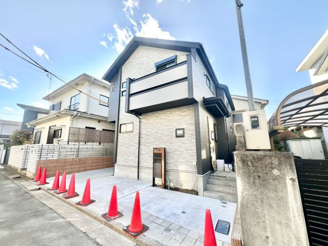 練馬区谷原6丁目　新築戸建の外観|2026.01.25撮影

現地ご見学希望・資料請求などお気軽にお問い合わせ下さい！
03-5990-5201