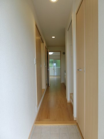 グランドゥール浜垣　Ｂの玄関|イメージB205号室の写真（反転あり）