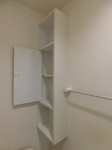 グランドゥール浜垣　Ｂの収納|イメージB205号室の写真（反転あり）