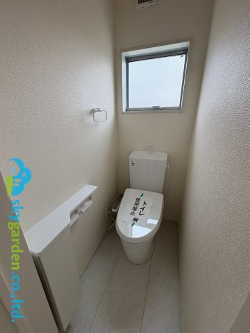 茅ヶ崎市萩園第2　新築戸建　全3棟1号棟のトイレ|2階のトイレ