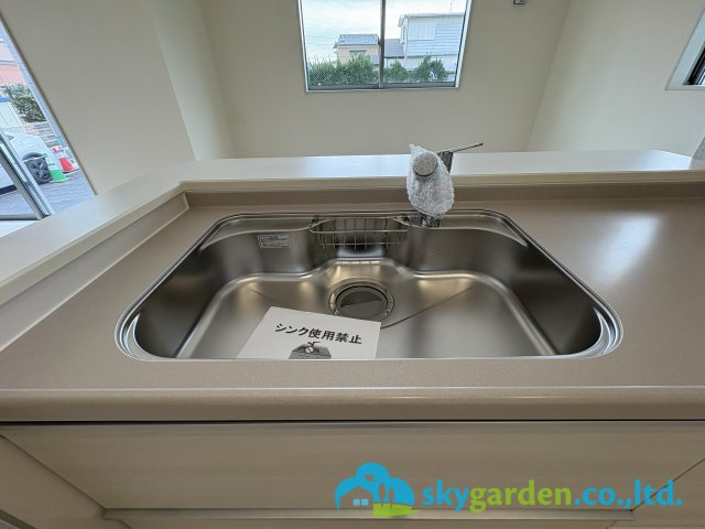 茅ヶ崎市萩園第2　新築戸建　全3棟1号棟のキッチン|キッチンシンク