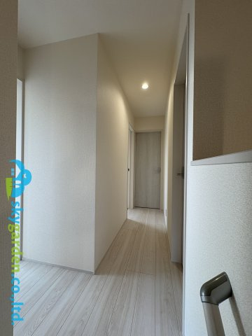 茅ヶ崎市萩園第2　新築戸建　全3棟1号棟の内装|2階の廊下