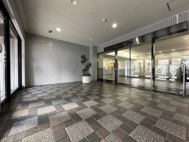 朝霧パーク・ホームズのエントランス