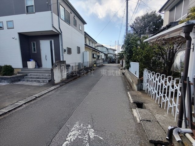 【前面道路含む現地写真】の画像