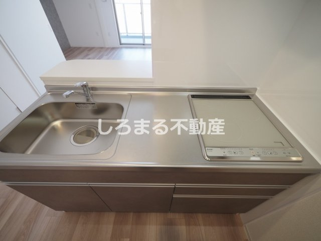 セレニテフラン谷町四丁目のキッチン