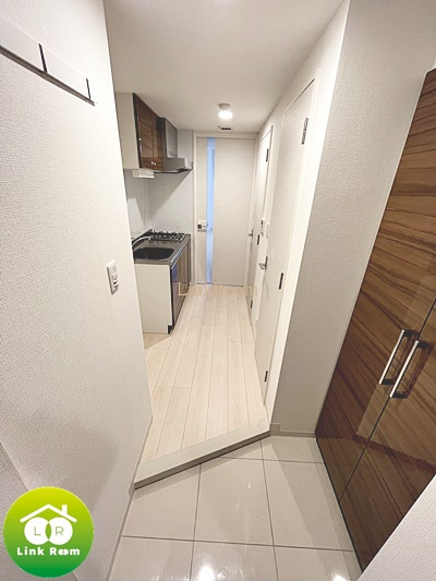 ミライヤリョウゴクモリシタの玄関