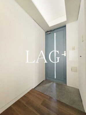 【玄関】 | 石橋ビルディング | 玄関です。