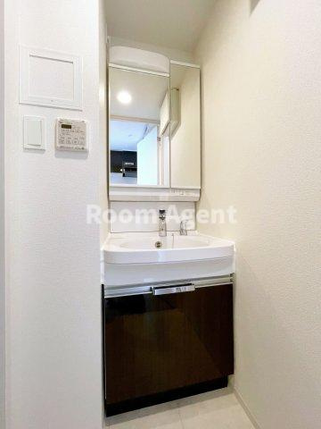 ディアレイシャス名古屋太閤通の洗面所