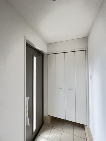 橿原市土橋町第４　全1棟の玄関|内玄関