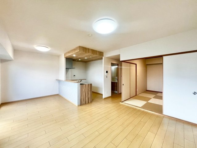 APAガーデンコート鳳西壱番館の居間・リビング