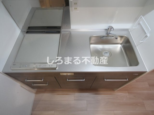 セレニテ南堀江エクラのキッチン