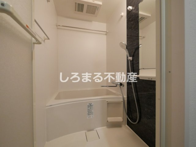 セレニテ南堀江エクラの浴室