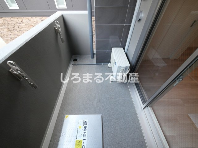 セレニテ南堀江エクラのバルコニー