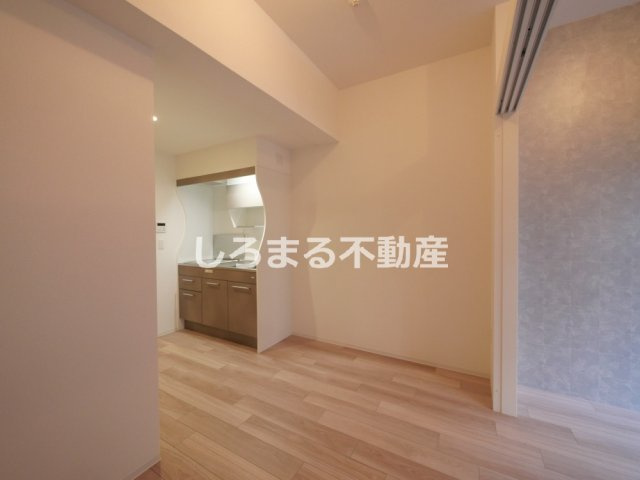 セレニテ南堀江エクラの居間・リビング