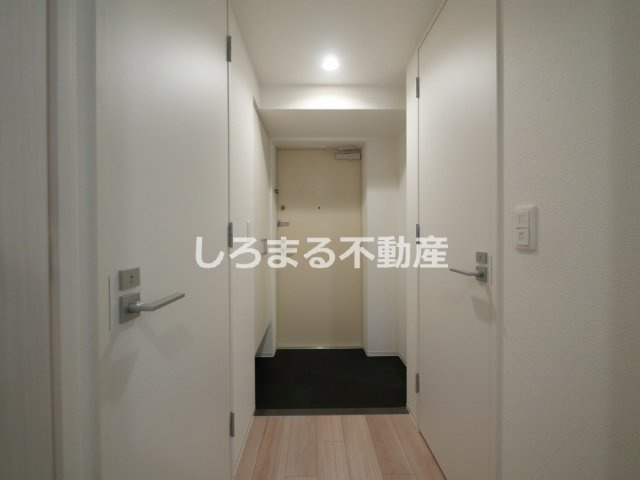 セレニテ南堀江エクラの玄関