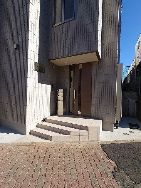 BLISSIA要町のエントランス|★オートロック付き★