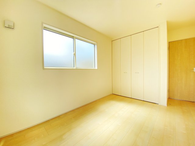 『八王子市新築戸建て』八王子市寺田町13-23【仲介手数料無料】　２期の洋室|～仲介手数料無料☆八王子ひなた不動産～八王子市寺田町　新築戸建て