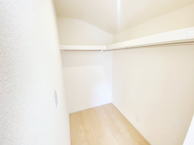『八王子市新築戸建て』八王子市寺田町13-23【仲介手数料無料】　２期の収納|～仲介手数料無料☆八王子ひなた不動産～八王子市寺田町　新築戸建て