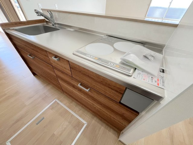 広島市安芸区矢野南５丁目のアパートのキッチン