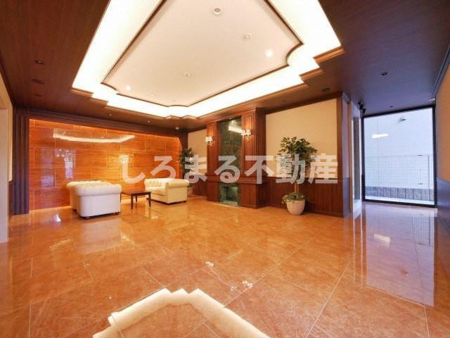 LaDouceur天満のロビー