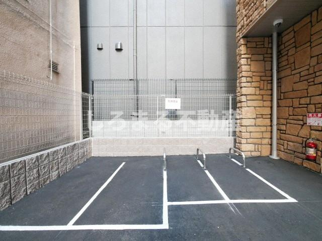 LaDouceur天満の駐車場