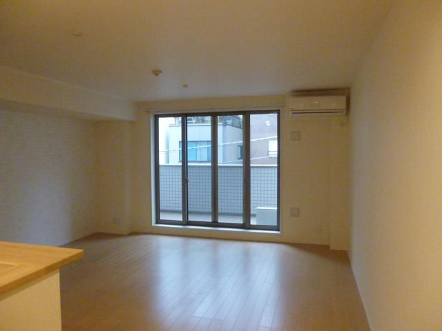 ビューノ新谷の居間・リビング