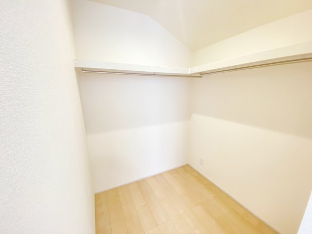『八王子市新築戸建て』八王子市寺田町13-23【仲介手数料無料】　２期の収納|～仲介手数料無料☆八王子ひなた不動産～八王子市寺田町　新築戸建て