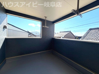 【バルコニー】 | 羽島市竹鼻町新築建売限定1邸！お車並列3台可能！広めのインナーバルコニーのあるお家！ | 羽島市竹鼻町新築建売限定1邸！お車並列3台可能！広めのインナーバルコニーのあるお家！