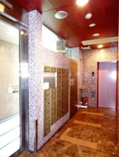 ロワール浅草花川戸のロビー