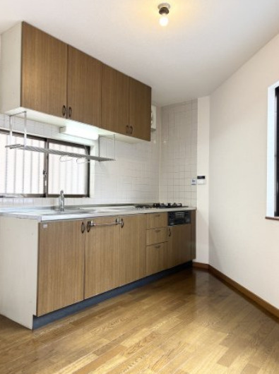 住吉宮町5丁目貸家の居間・リビング