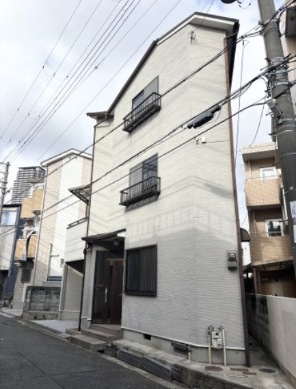 住吉宮町5丁目貸家の玄関