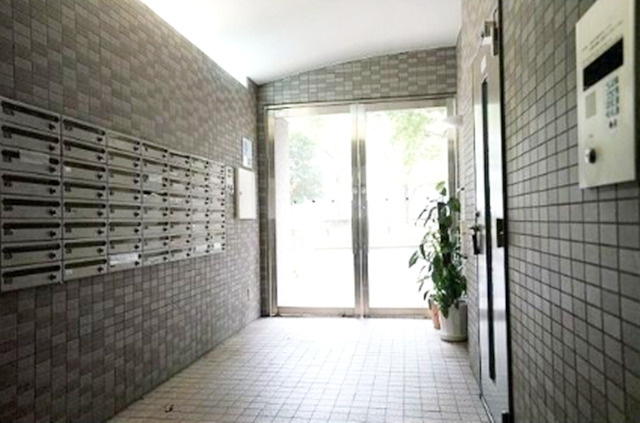 YAYOI COURTのエントランス