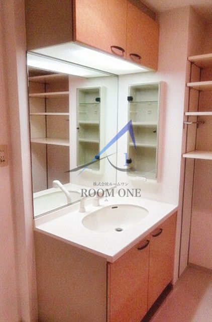 シルフィード南平台Ｃの洗面所|洗面台です。