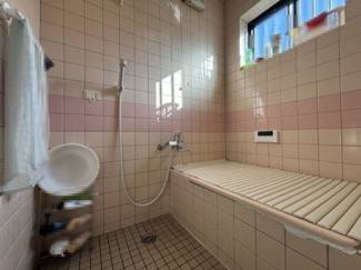 【浴室】 | 門真市島頭2丁目　中古戸建 | 空間を有効活用したコンパクトで使いやすいお風呂です！