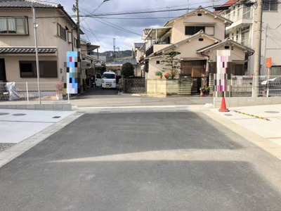 【前面道路含む現地写真】 | 【20万円ｷｬｯｼｭﾊﾞｯｸ対象物件】クレーデルガーデン上牧町下牧第3 全1棟1号棟 | 施工例写真
