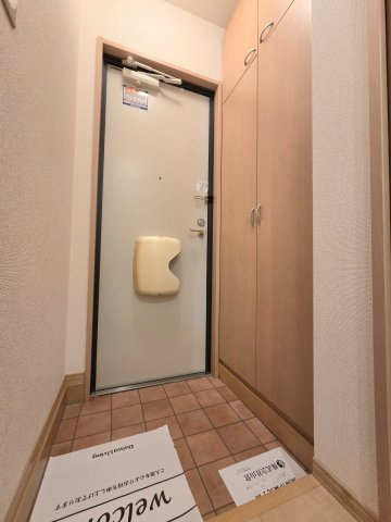 ローズコートⅡの玄関