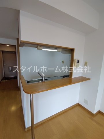 サンフィオーレ中郷のキッチン|別部屋写真です。