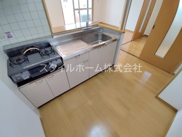 サンフィオーレ中郷のキッチン|別部屋写真です。