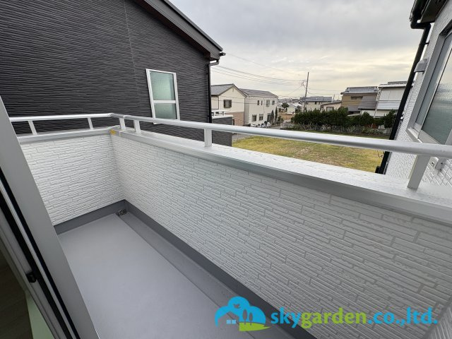 茅ヶ崎市萩園第2　新築戸建　全3棟2号棟のバルコニー|もう一つのバルコニー