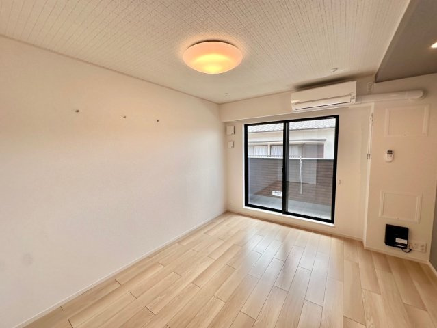 アリュールの洋室