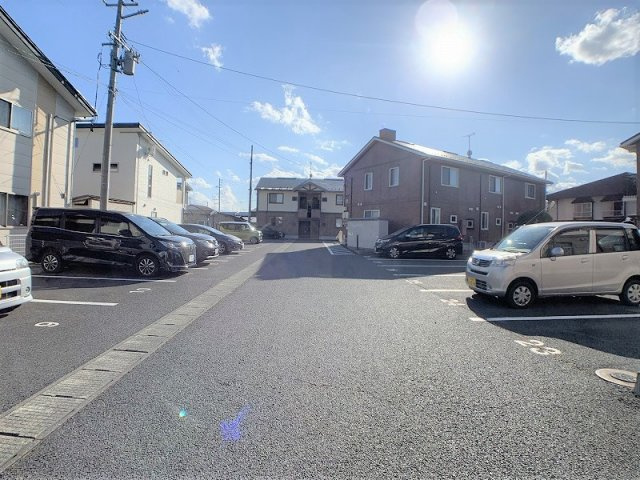 リビングタウン南仙北Bの駐車場