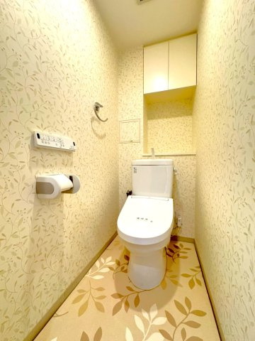 ◆京阪「伏見桃山」駅徒歩７分◆三方角住戸◆収納充実３LDK◆エスリード伏見桃山壱番館のトイレ|トイレ