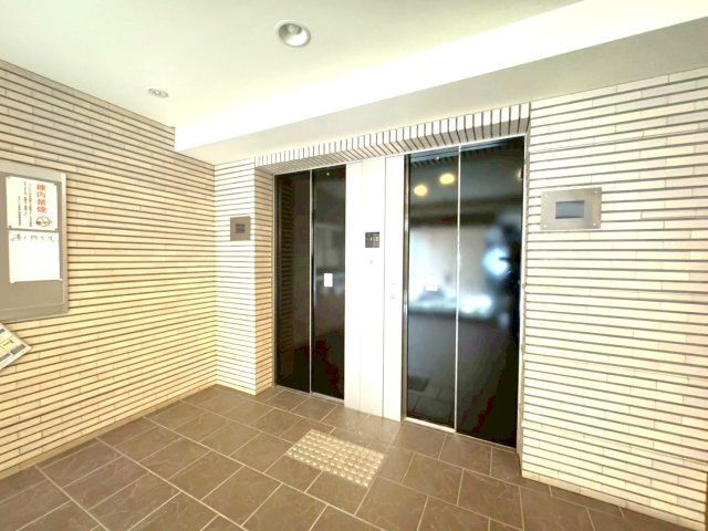 ◆京阪「伏見桃山」駅徒歩７分◆三方角住戸◆収納充実３LDK◆エスリード伏見桃山壱番館のその他共用部分|エレベーター