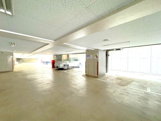 ◆京阪「伏見桃山」駅徒歩７分◆三方角住戸◆収納充実３LDK◆エスリード伏見桃山壱番館の駐車場|駐車場