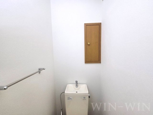 グリシーヌのトイレ|イメージ（同建物内別部屋の写真です）