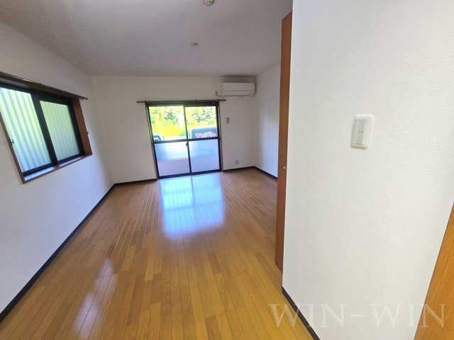 グリシーヌの居間・リビング|イメージ（同建物内別部屋の写真です）