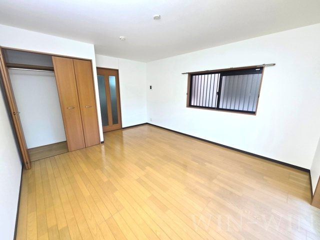 グリシーヌの居間・リビング|イメージ（同建物内別部屋の写真です）