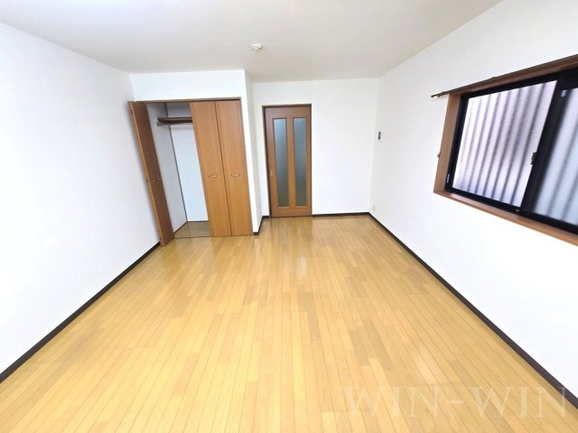 グリシーヌの居間・リビング|イメージ（同建物内別部屋の写真です）