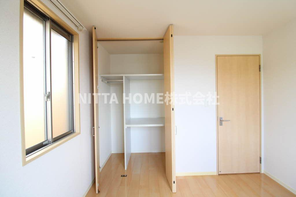 メゾンアークＡの収納|仕切り付きの収納も便利ですね(*^^*)